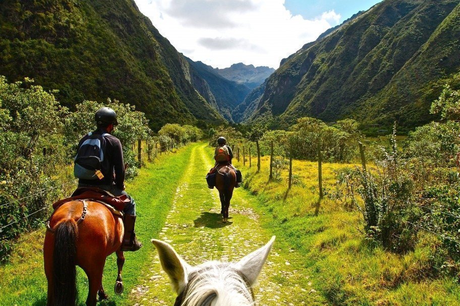 Things to do in Galapagos - horse riding