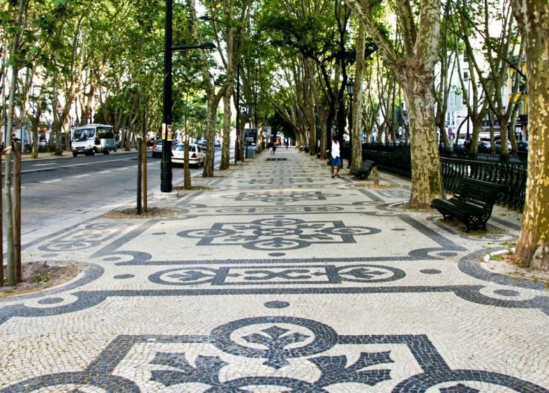 Things to do in Lisbon - Avenida de Liberdade