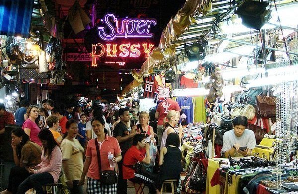 Things to do in Bangkok - Patpong night market