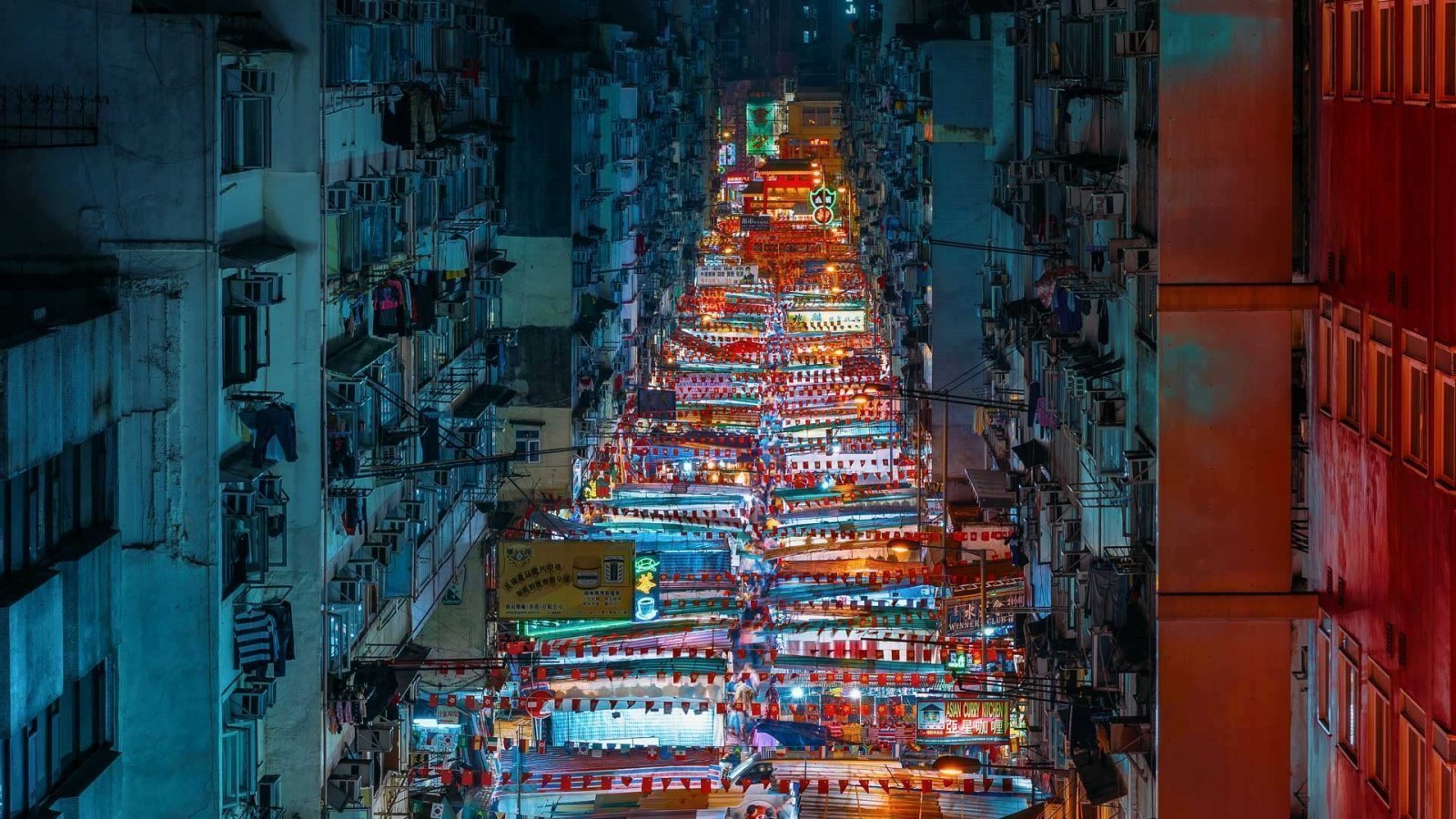 Things to do in Hong Kong - Night Market at Temple Str.